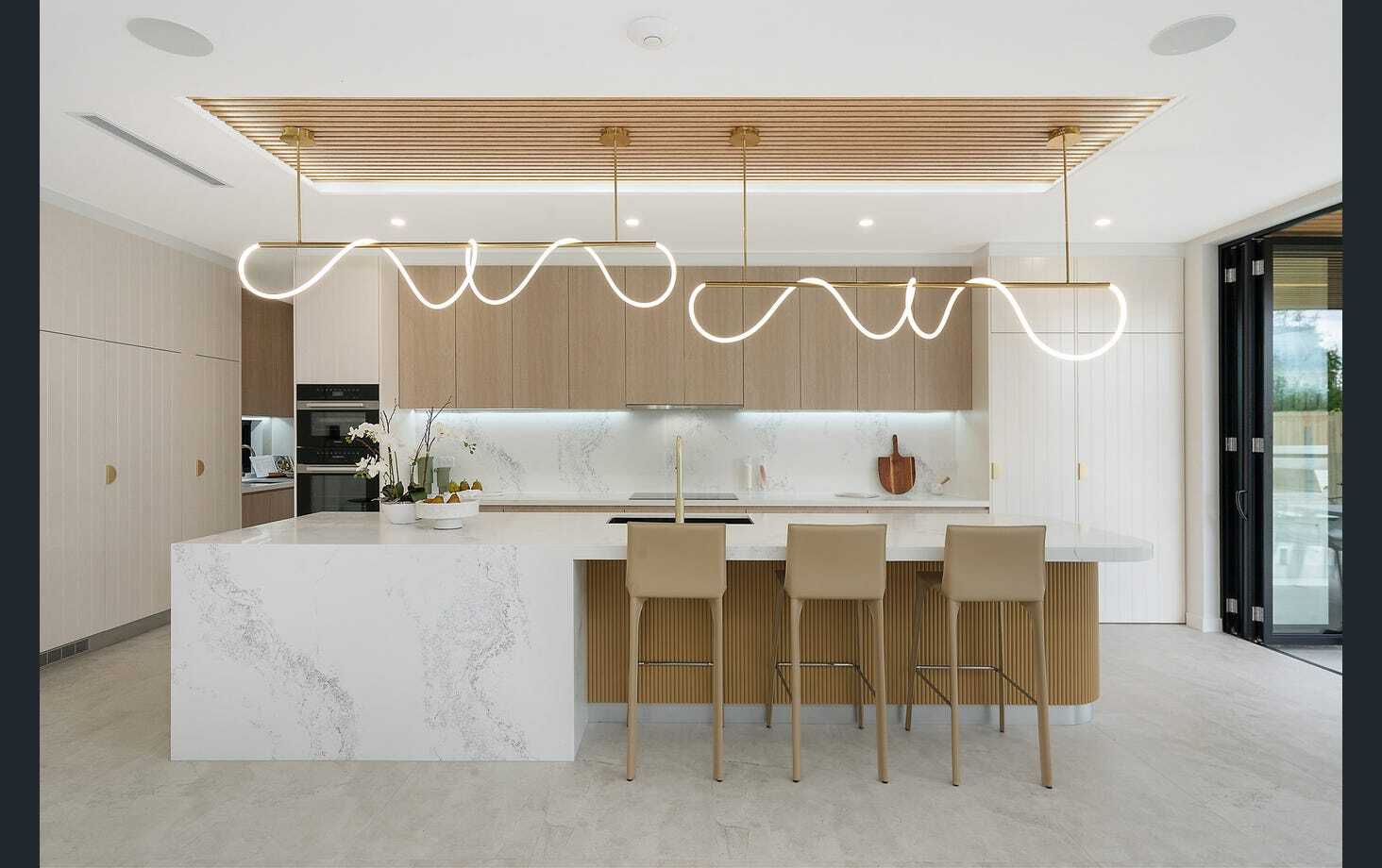 how to choose a whole house color palette that flows seamlessly: importance of creating a color scheme and tips on how to choose interior color schemes