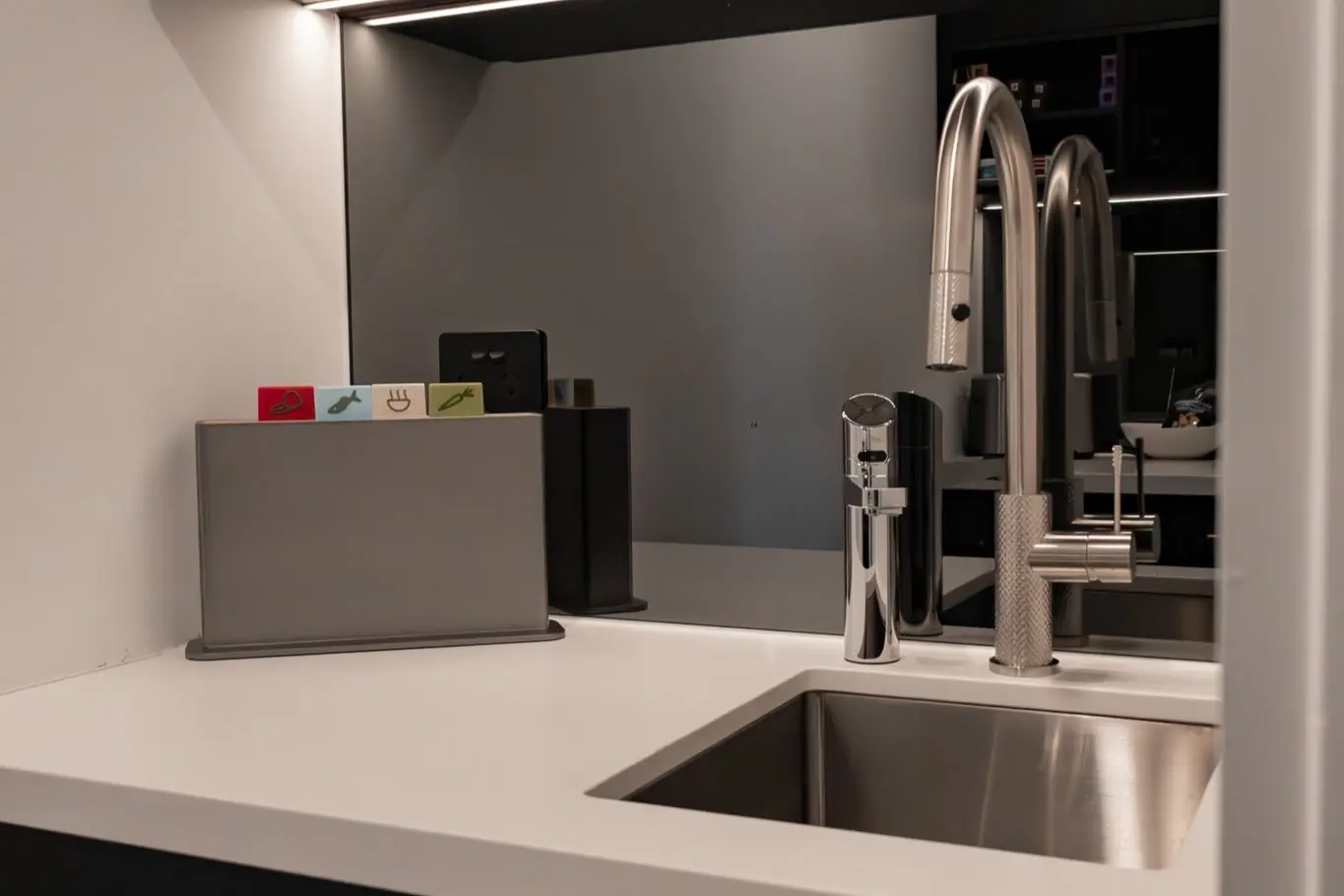 The butler’s pantry cheat sheet: design plans and checklists