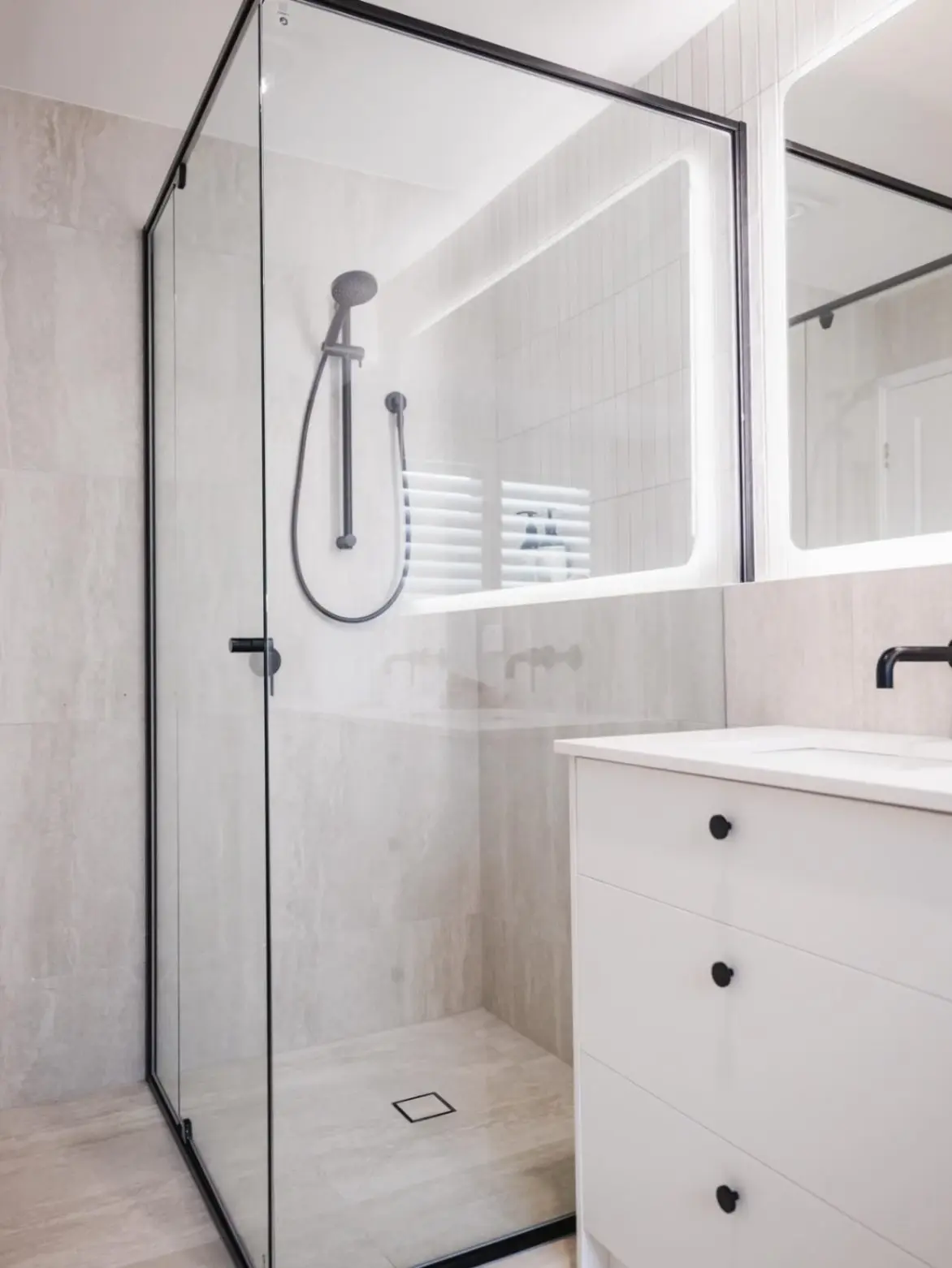 Standard shower size in Australia: common dimensions, layouts and cost ...