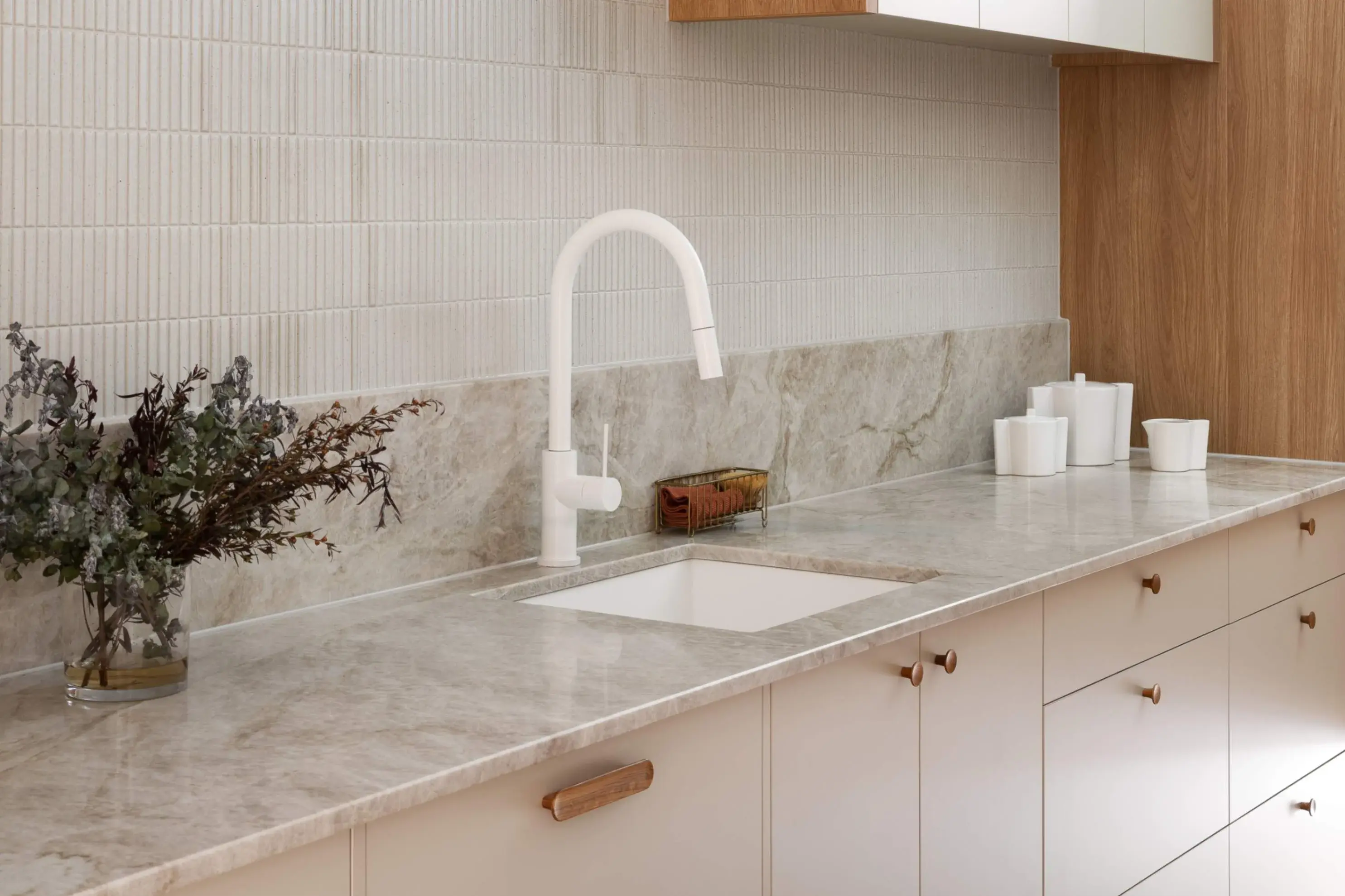 Pairing your timber kitchen benchtop with Nero Tapware