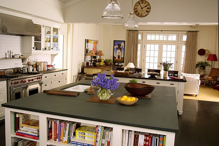 Something’s Gotta Give (2003) – The Quintessential Nancy Meyers Kitchen