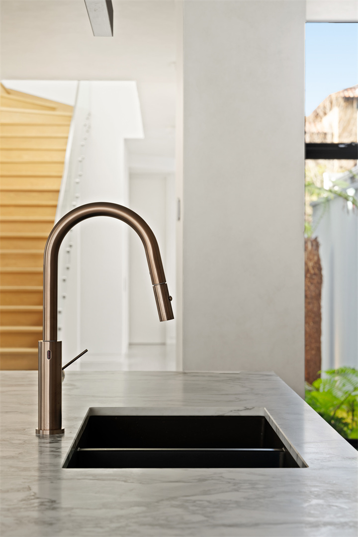 Mecca Smart Kitchen Brushed Bronze