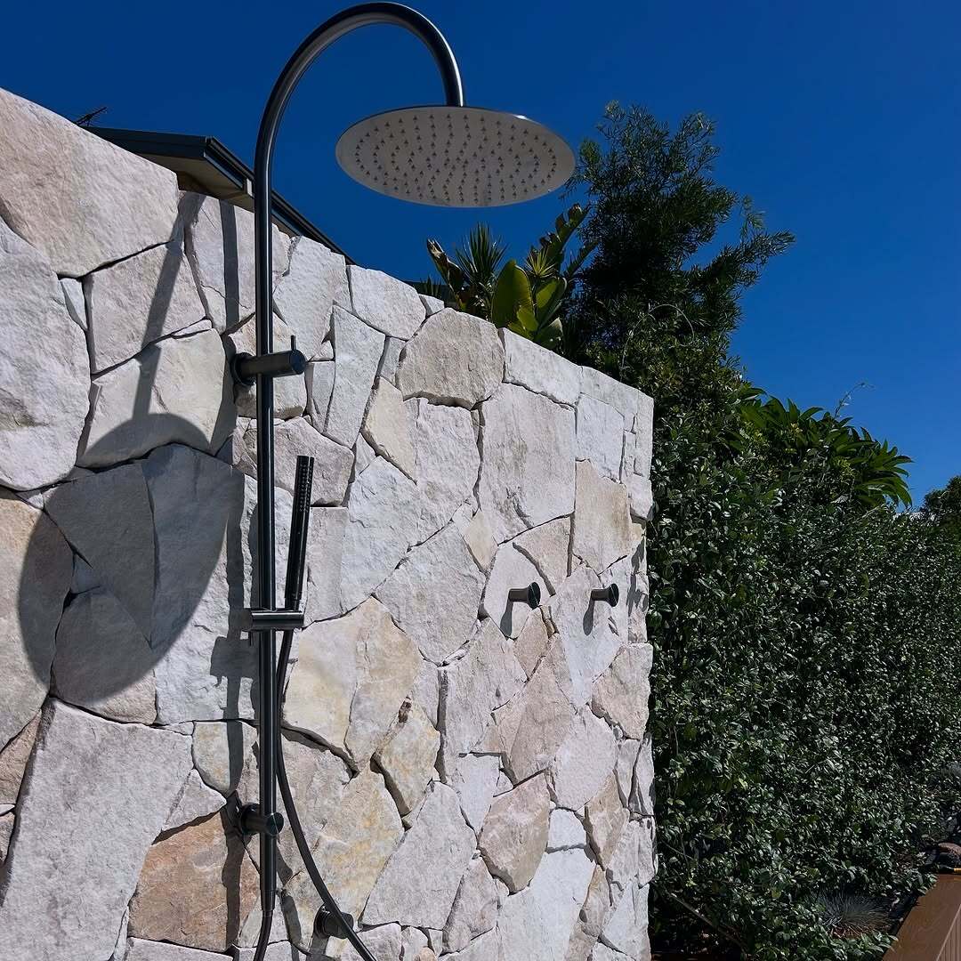 NR162205 C01 GR lifestyle image