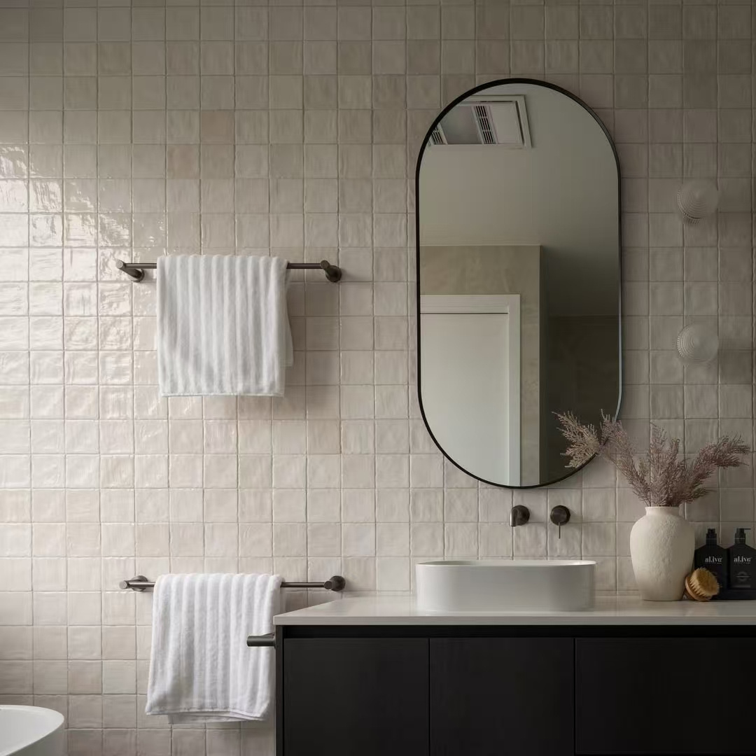 NR1924 GM lifestyle image