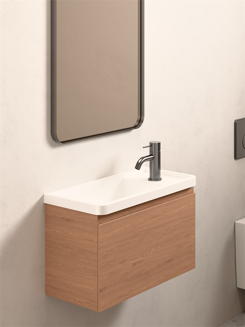 NR221901 FGM lifestyle image