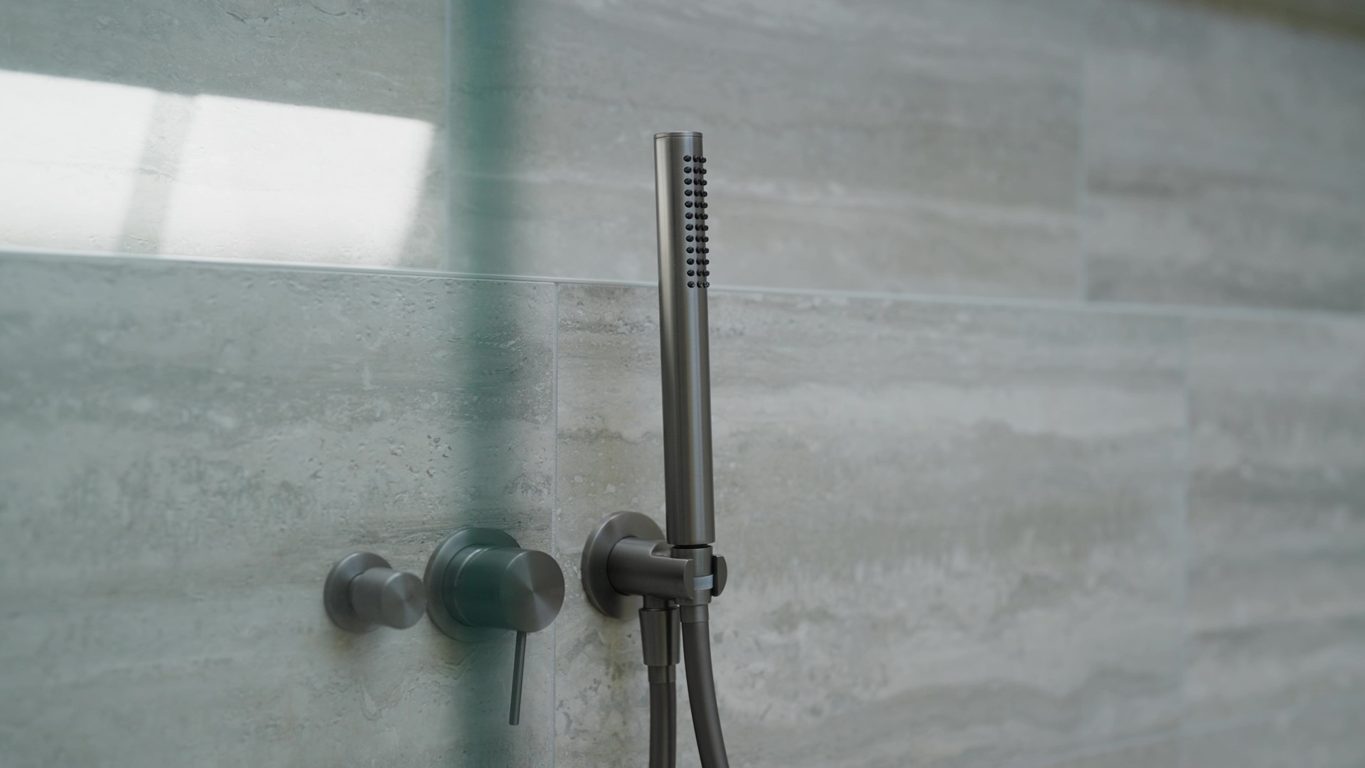 NR221911 UGM NR307 GM lifestyle image