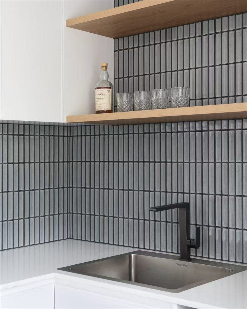 NR321507 GM lifestyle image