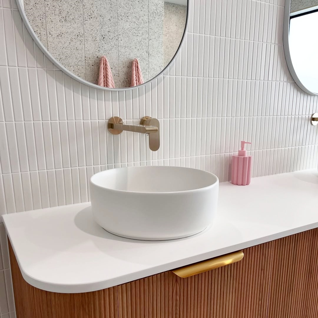 NR321510 EBG lifestyle image