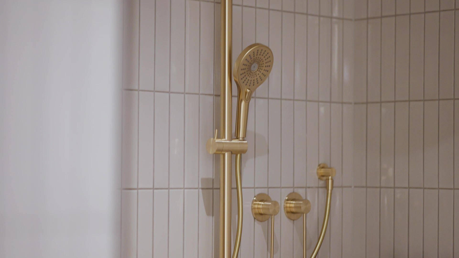 NRCS006 BG NR221911 XBG lifestyle image