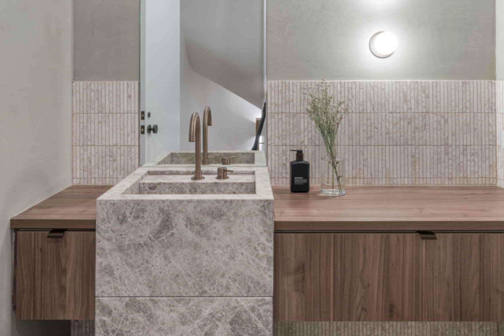 Art Deco Bathroom Lighting Ideas