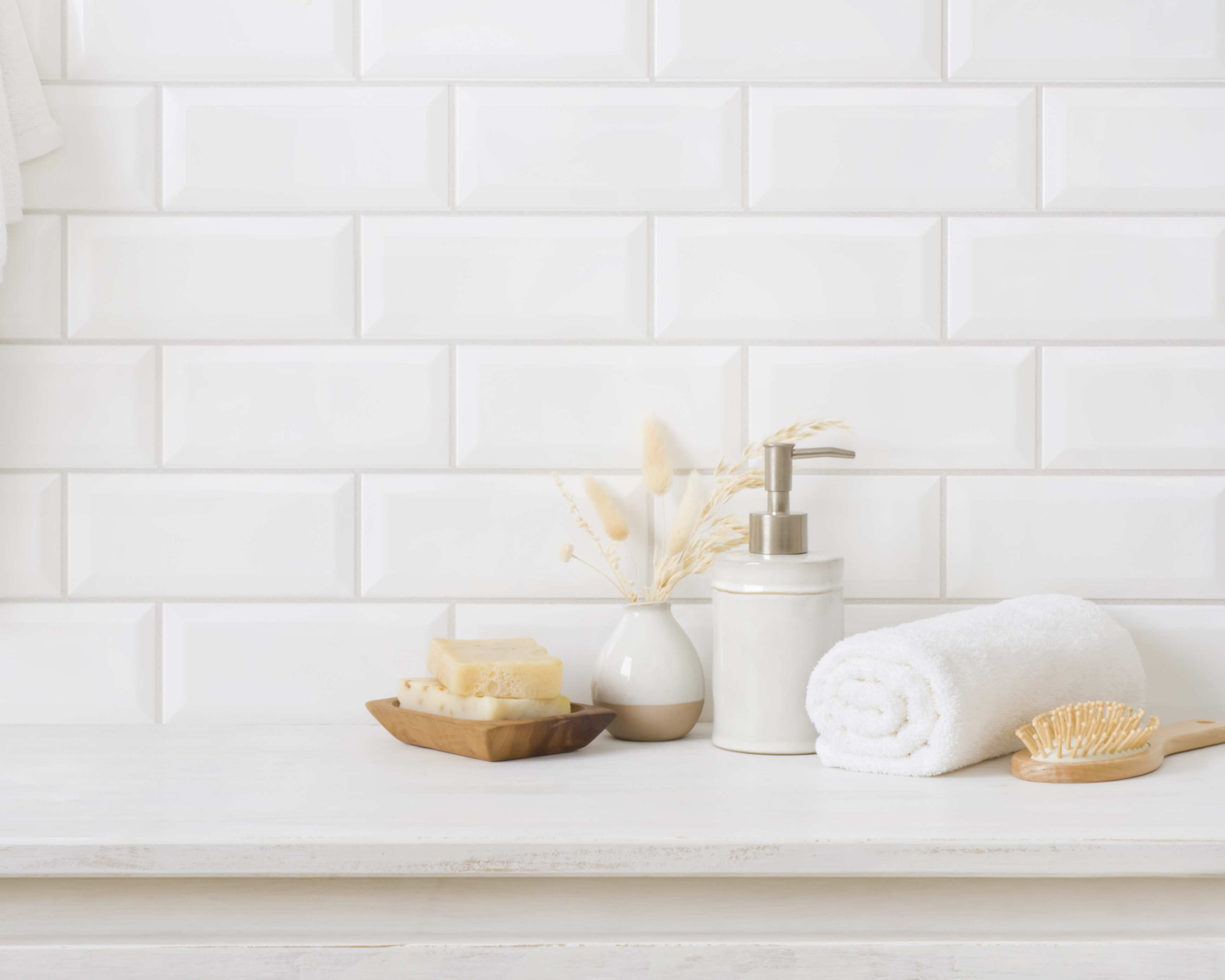 Bathroom tile ideas top trends stylish designs for 2025