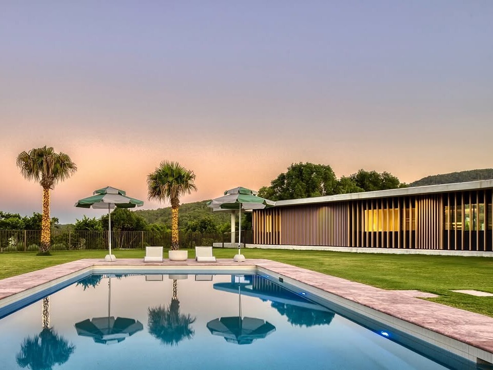 Dahlia Estate Outdoor Pool