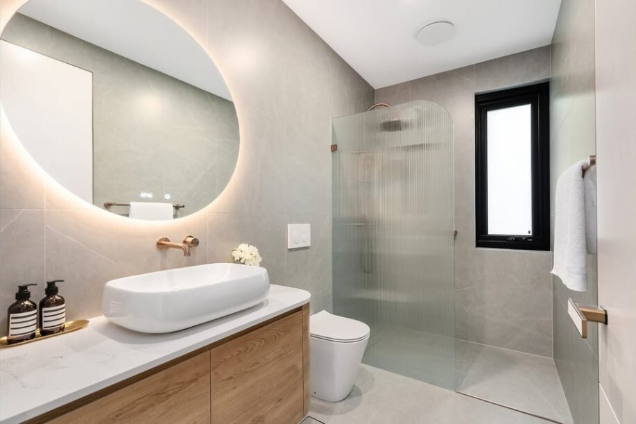 Factors to Consider: How to Choose the Right Engineered Stone Alternative