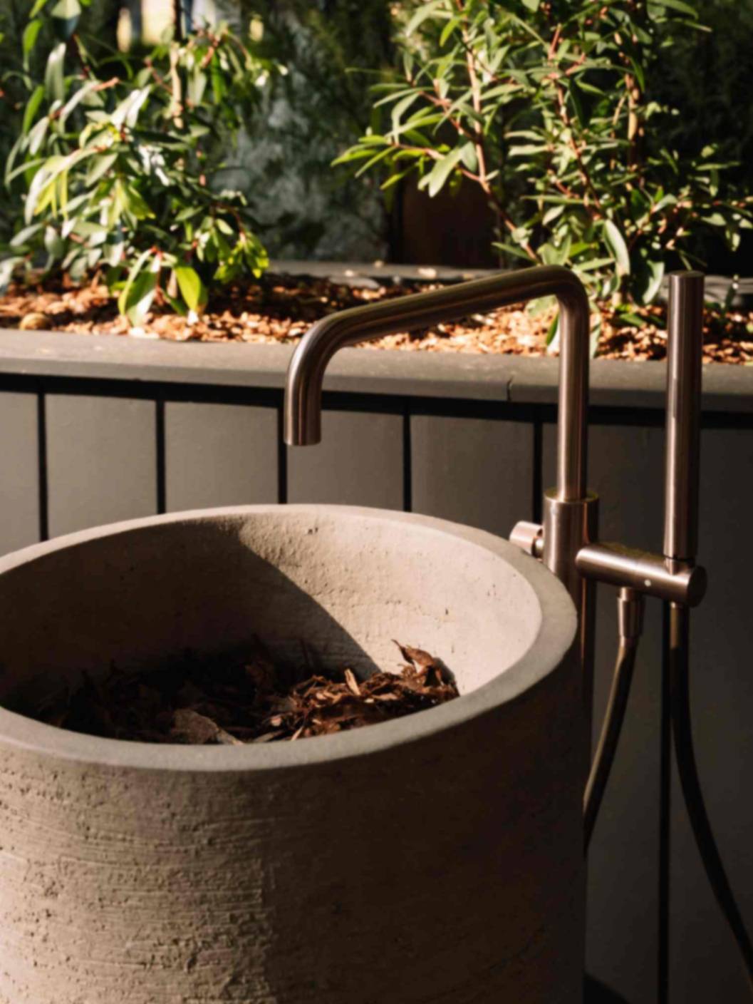 Outdoor Shower with Nero Tapware’s freestanding bath filler