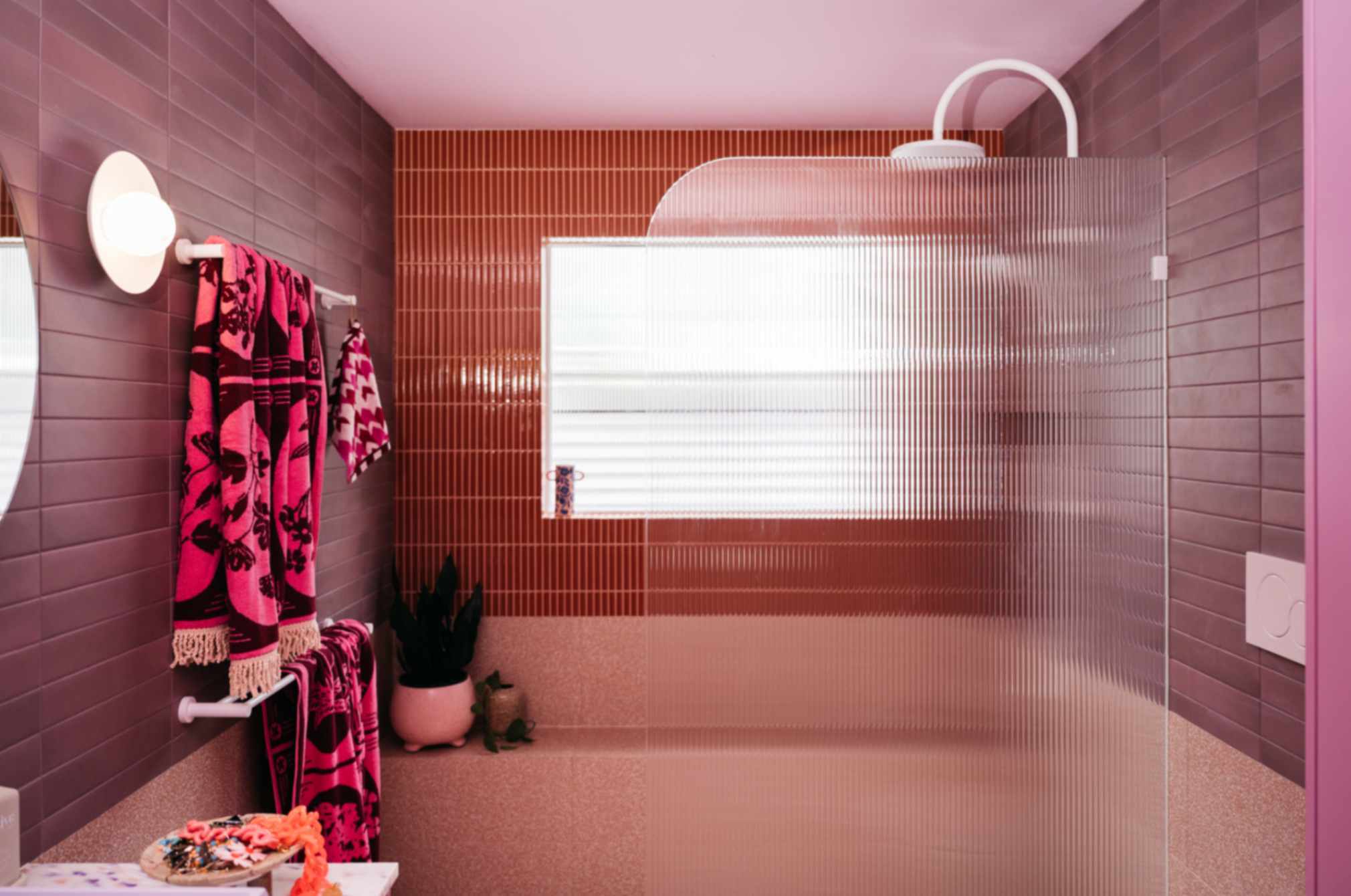 Purple Bathroom Wallpaper & Patterned Wall Ideas