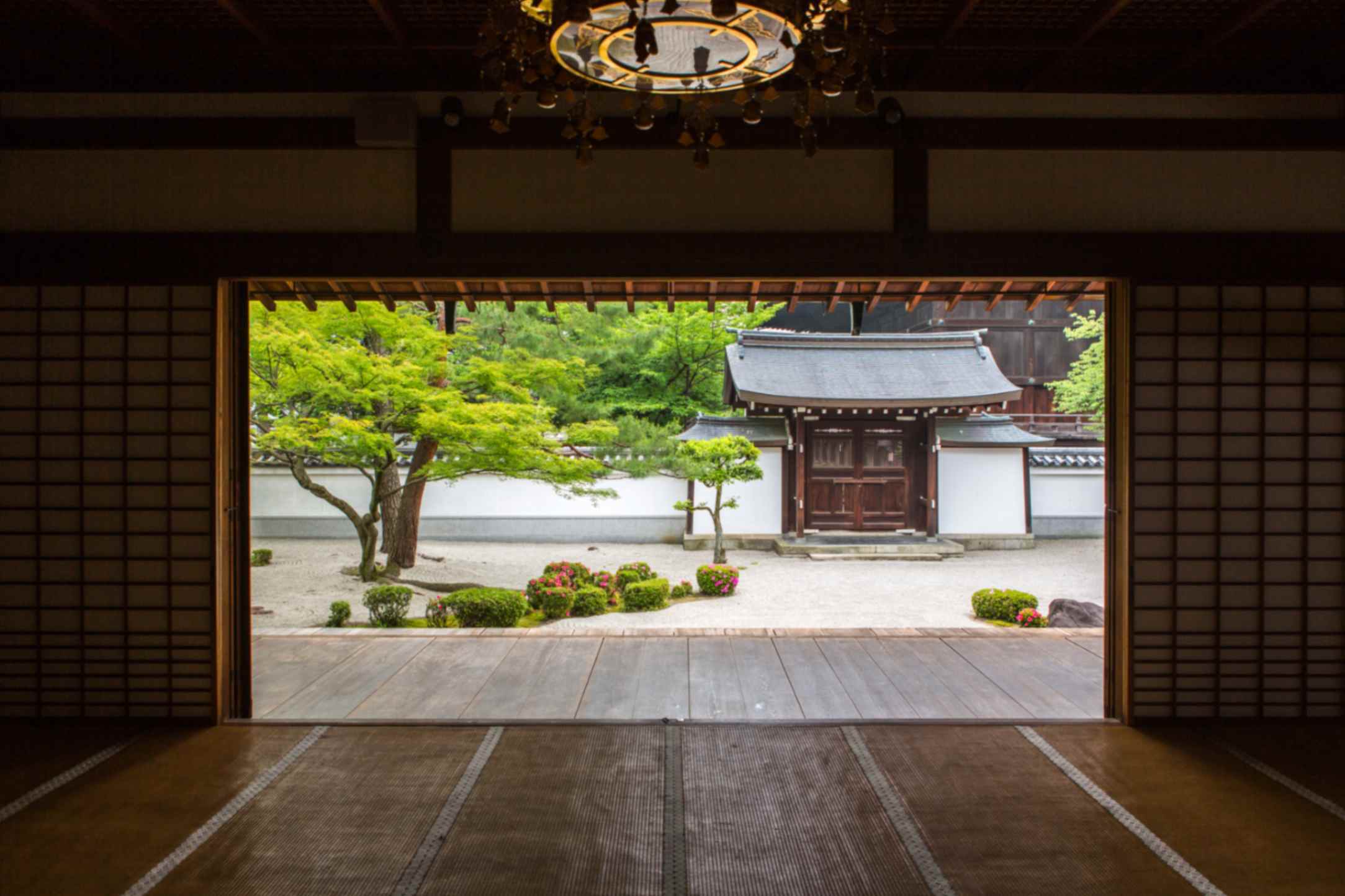 What Is a Japanese Zen Garden?