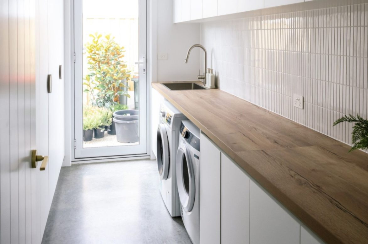 What is the average cost of a laundry renovation?